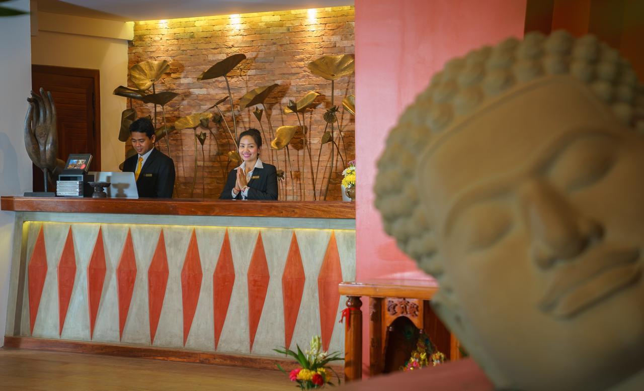 Golden Temple Residence Siem Reap Exterior foto Reception at the hotel