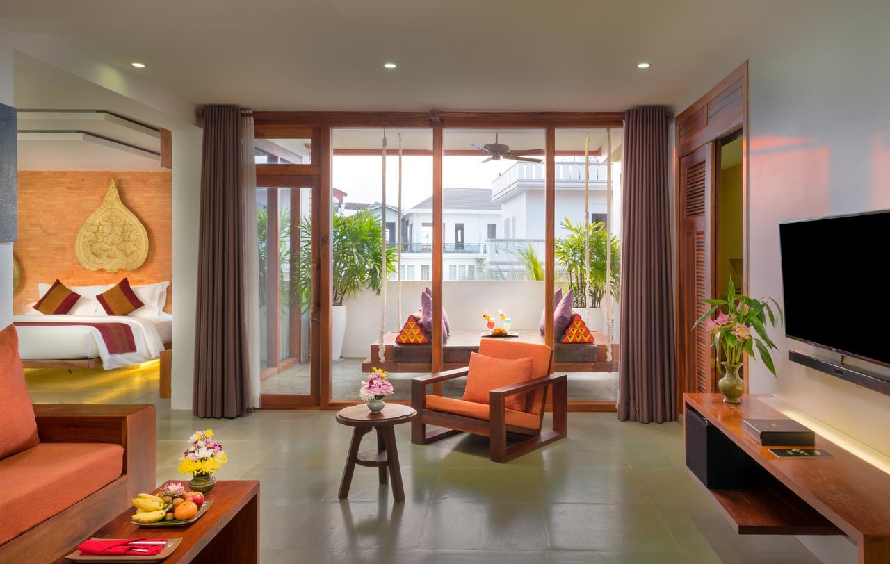 Golden Temple Residence Siem Reap Exterior foto A suite at the hotel