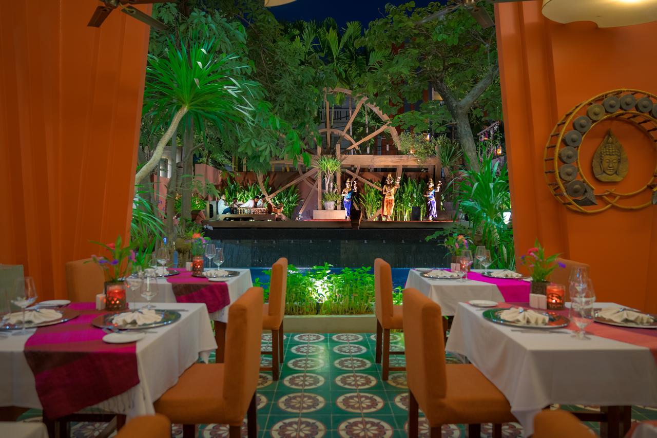 Golden Temple Residence Siem Reap Exterior foto The restaurant at the resort