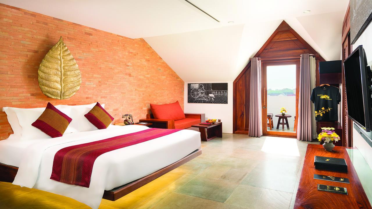 Golden Temple Residence Siem Reap Exterior foto A room at the hotel